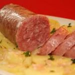 Saucisson aux pommes de terre à l&rsquo;huile