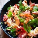 Salade composée crevette, pamplemousse, champignons