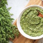 Pesto de fanes de carottes nouvelles
