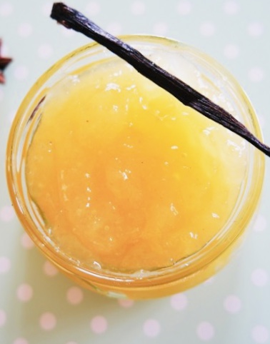 Confiture d’ananas au rhum